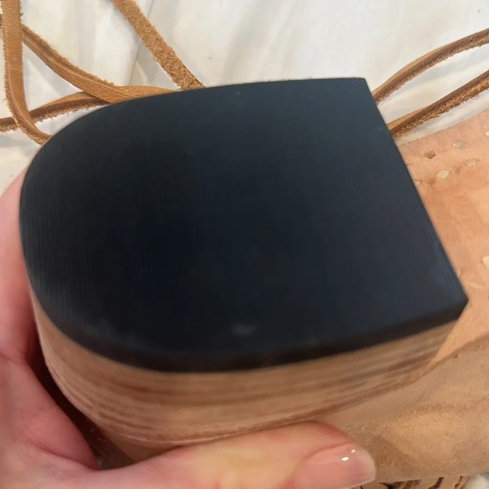 NWT  Freebird Peace lace up shoes - Picture 9 of 12